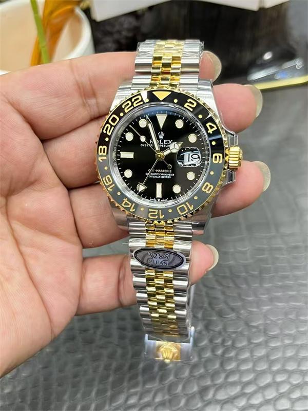 Rolex GMT-Master II 40mm 126713GRNR Yellow Rolesor Black Dial Grey Black Cerachrom Bezel Jubilee Bracelet Watch - الصورة 2
