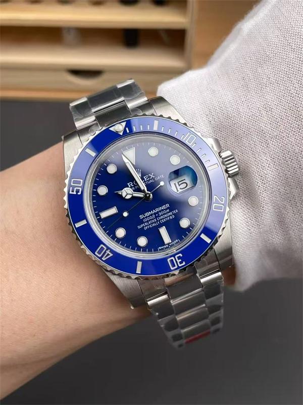 Rolex Submariner Date 40mm 116619LB Blue Dial Blue Cerachrom Bezel Oyster Bracelet Watch