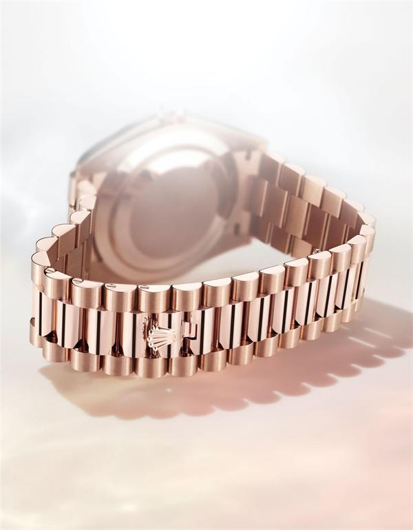 Rolex Day-Date President bracelet in precious metal close-up